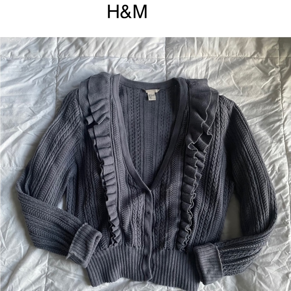H&M Gray Ruffle V-Neck Button Cardigan - Picture 3 of 8